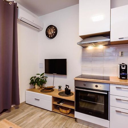 Apartment Sea Bass Neretva Плоче Екстериор снимка