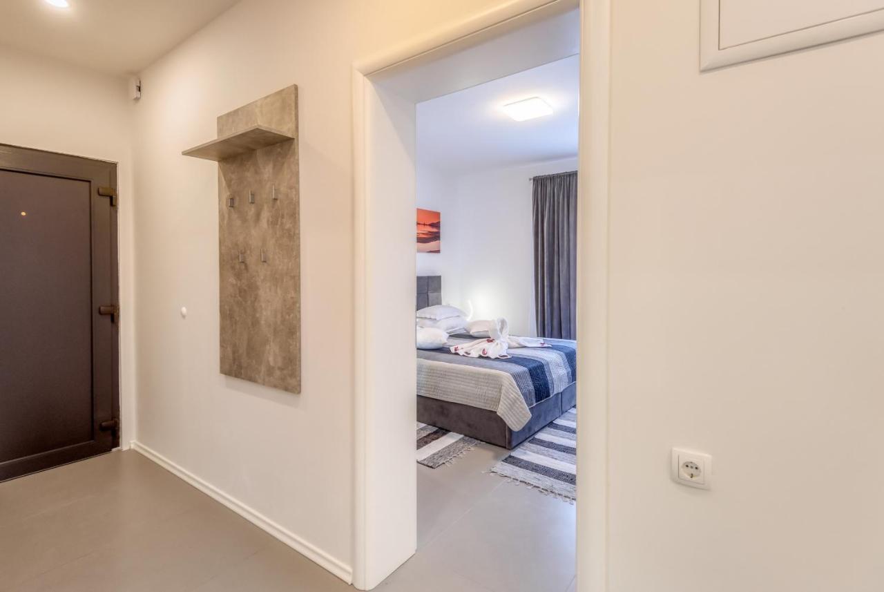Apartment Sea Bass Neretva Плоче Екстериор снимка