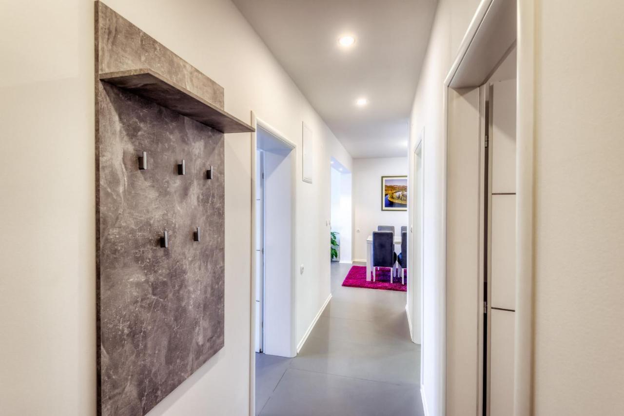 Apartment Sea Bass Neretva Плоче Екстериор снимка