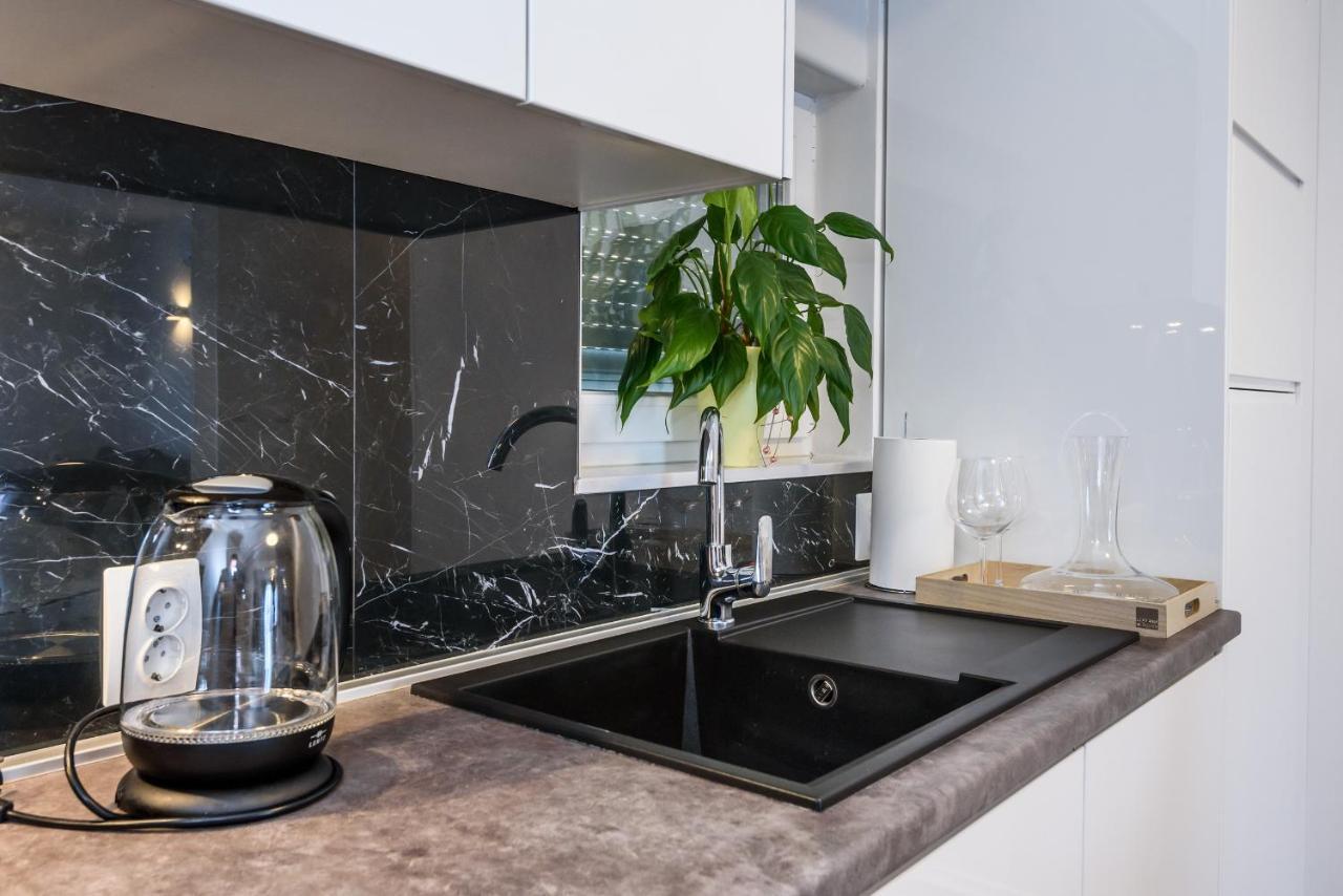 Apartment Sea Bass Neretva Плоче Екстериор снимка