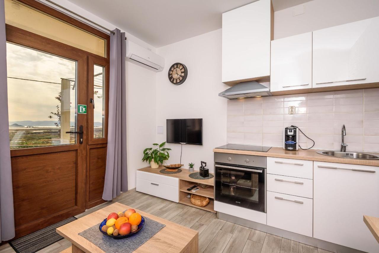 Apartment Sea Bass Neretva Плоче Екстериор снимка