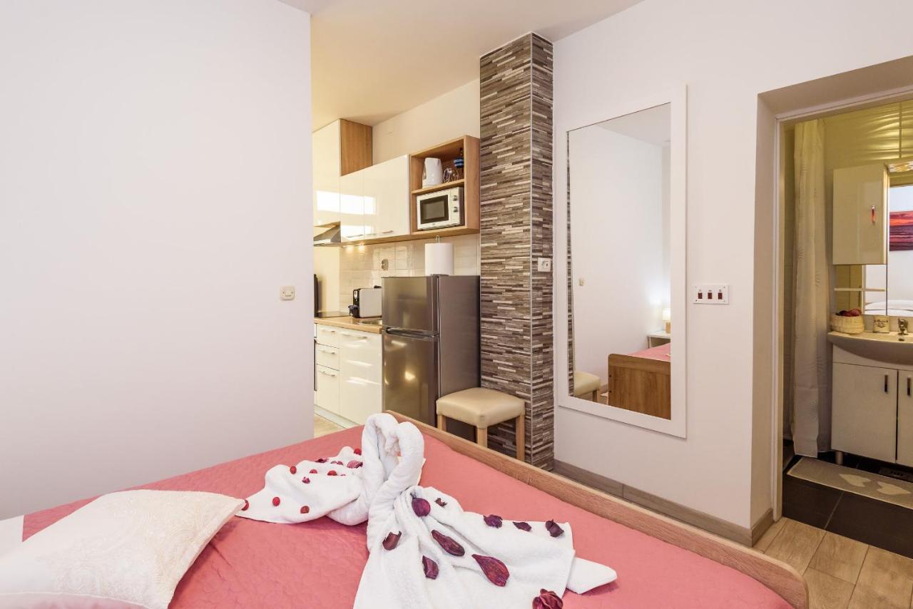 Apartment Sea Bass Neretva Плоче Екстериор снимка